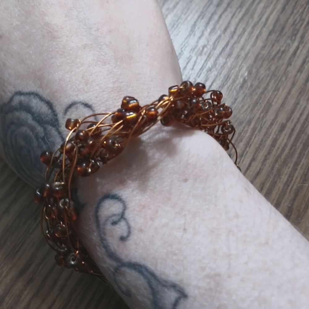 Gorgeous Topaz glass beaded copper wire bracelet - Picture 2 of 5